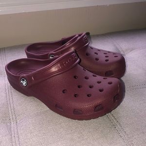 Burgundy like new Crocs